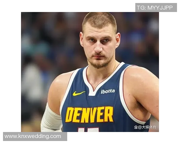 成长学费!30岁约基奇给23岁申京上课 提升小谢战术地位势在必行 成长学费!30岁约基奇给23岁申京上课 提升小谢战术地位势在必行