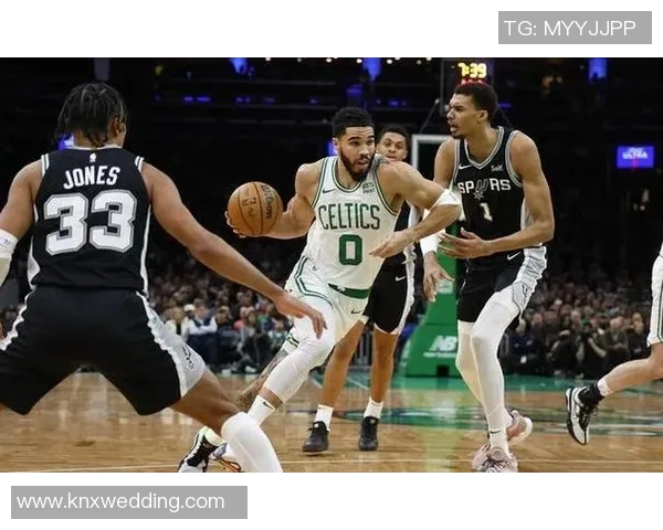 马刺如何客场掀翻凯尔特人？解析2026年1月11日比赛中的4个关键攻防回合